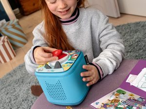 Child Playing With Lalalinos: Find The Photo - Tonieplay Game And A Blue Toniebox 2