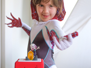 Child Playing With Marvel'S Spidey And His Amazing Friends: Ghost-Spider Tonie